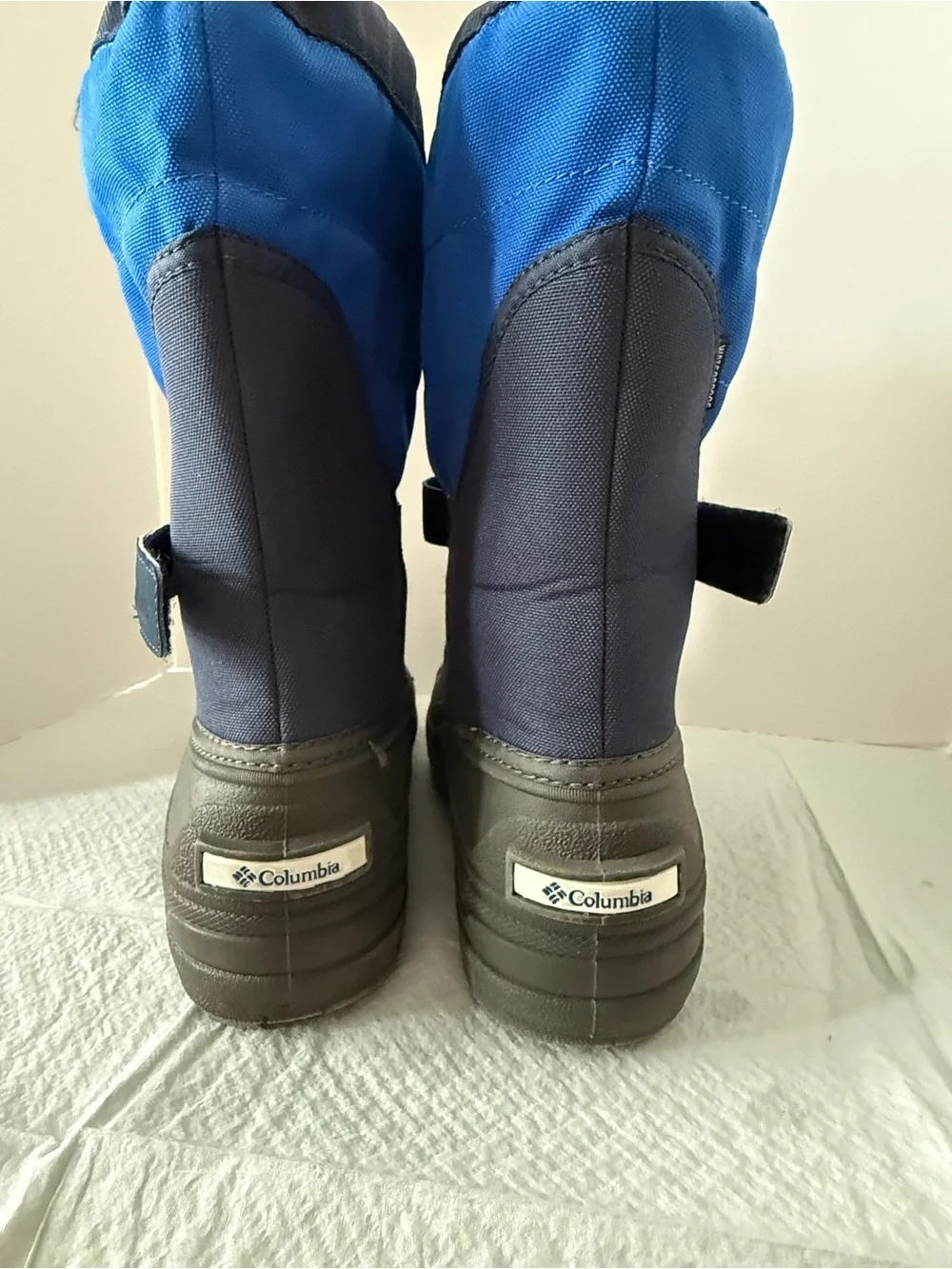 Columbia boys Blue and Black Insulated Winter Boot